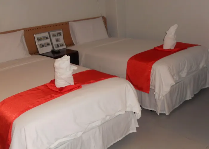 Cinfandel Hotel 3*