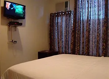 Hotel Cinfandel Cebu
