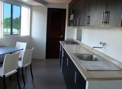Cinfandel Hotel 3*